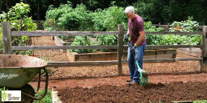 Preparing a garden bed for planting